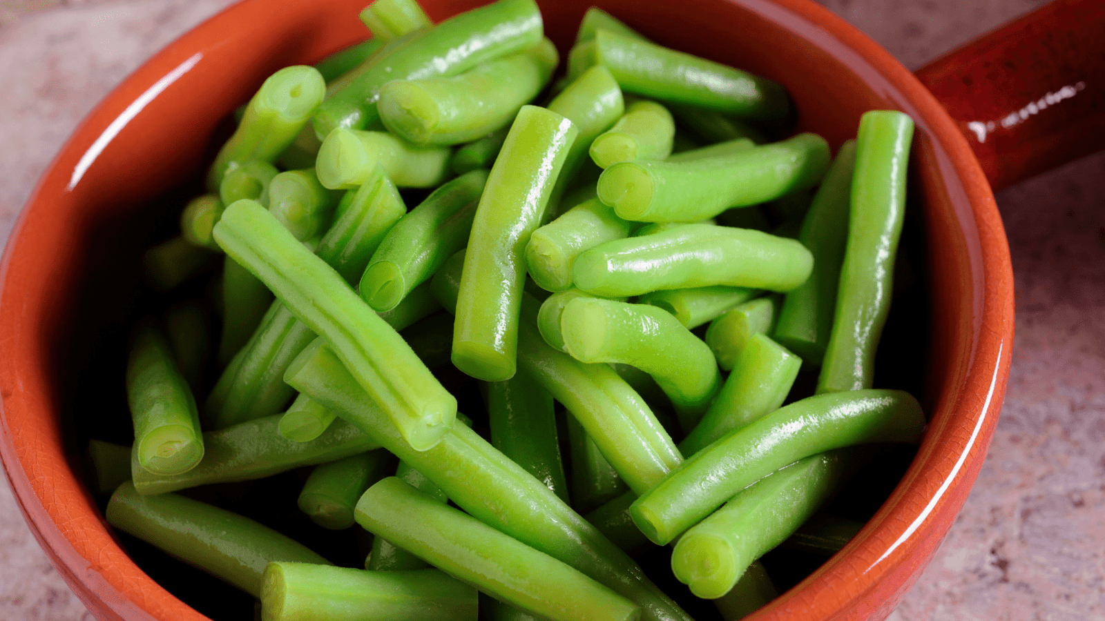 bowl of green beans