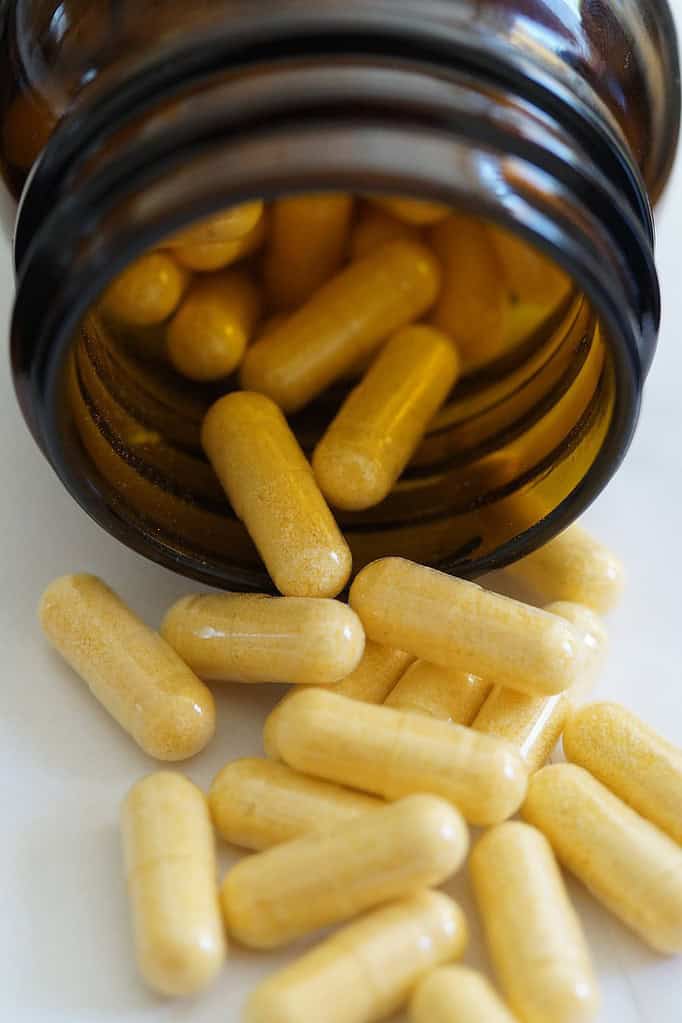 nutritional-supplements-pills-capsules-3512184 nutritional supplements, pills, capsules-3512184.jpg